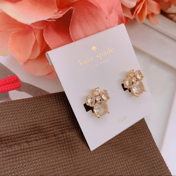 Kate Spade make me blush stud earrings - Picture 3 of 4
